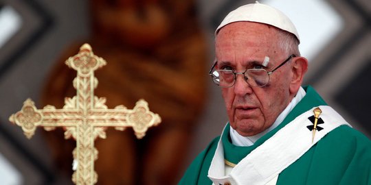 Wajah memar Paus Fransiskus saat kunjungan ke Kolombia