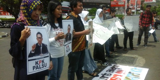 Aktivis anti korupsi se-Jateng demo minta Dirdik KPK Aris Budiman dipecat