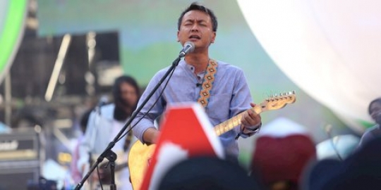 Efek Rumah Kaca ungkap alasan tampil bersama orkestra di 