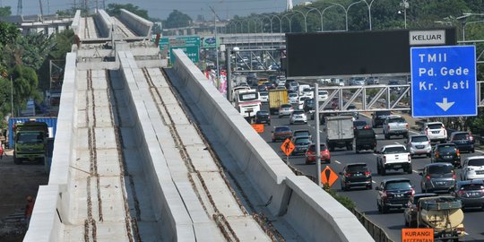 Menko Luhut target masalah pembiayaan LRT tuntas Oktober 2017