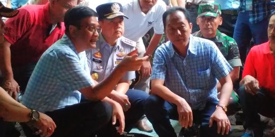 Djarot ancam gusur PKL yang jualan di trotoar jalan kawasan Kalijodo