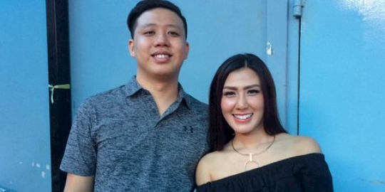 Tak percaya bisa hamil, Rey Utami empat kali cek kehamilan