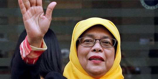 Baru sehari terpilih, Presiden Singapura sudah dicibir