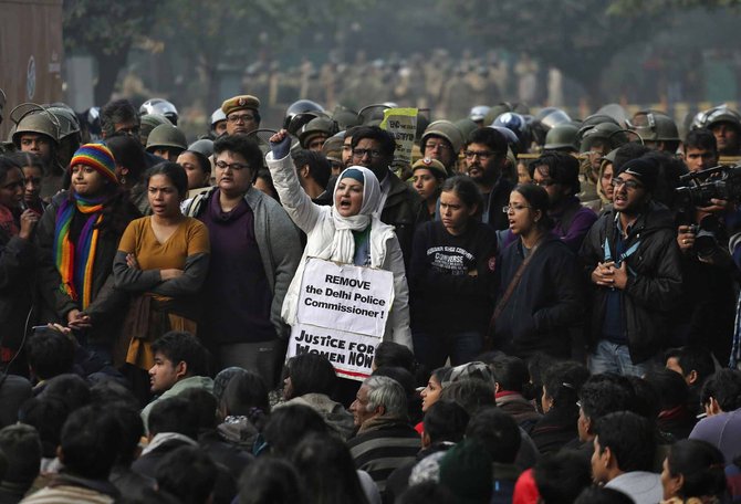 demo anti pemerkosaan di india