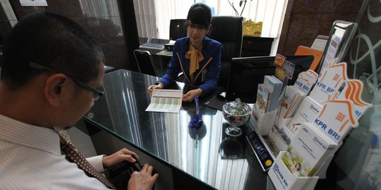 Perbankan diminta pangkas NIM agar bunga kredit turun sesuai mau Presiden Jokowi