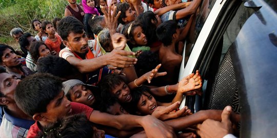 Myanmar batasi jalur pengiriman bantuan buat orang Rohingya