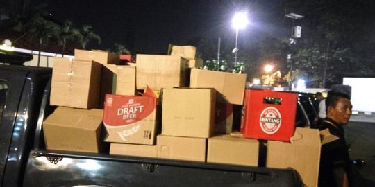 Tim Jaguar Polres Depok sita 5.000 botol miras siap edar
