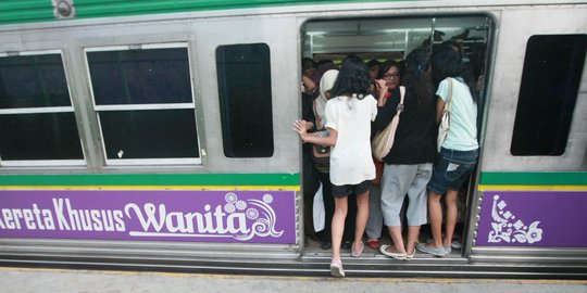 Pengoperasian KRL lintas Bekasi-Cikarang diundur, ini penyebabnya