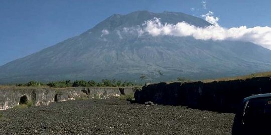 Area terlarang di Gunung Agung akan diperluas menjadi 6 