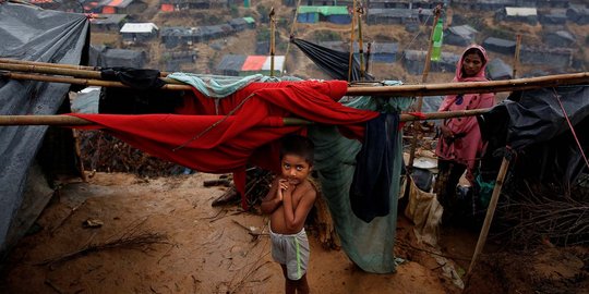 Tidur di tenda plastik, dua pengungsi Rohingya tewas diinjak gajah liar