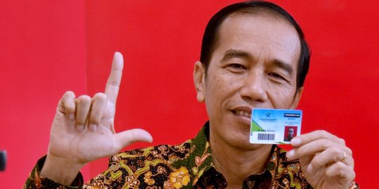 Jokowi: Saya pingin pasang foto aneh, tapi nanti dibilang presiden narsis