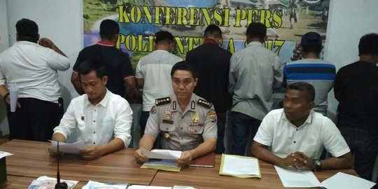 Kabag Ops Pelni Kupang dan 7 pegawai lapangan ditetapkan tersangka pungli