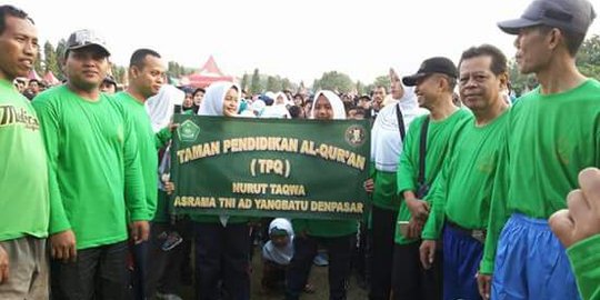 Puluhan ribu santri di Denpasar doa bersama untuk Gunung Agung