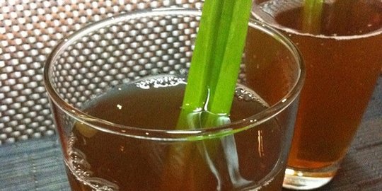 Aneka manfaat kecantikan yang bisa didapat dari segelas teh pandan