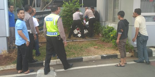 Peringati Hari Lalu Lintas Bhayangkara, Polwan terjatuh dari motor gede