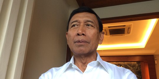 Panglima TNI hembuskan isu 5 ribu senjata, Wiranto sebut BIN pesan 500