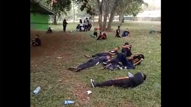 pelajar keracunan di buperta cibubur