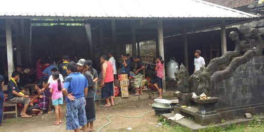 Cerita pengungsi Gunung Agung, terpisah dari istri & anak 