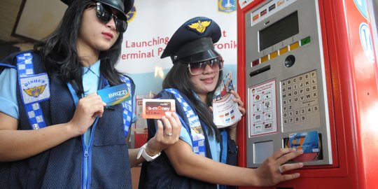 Terusik duit tambahan uang elektronik