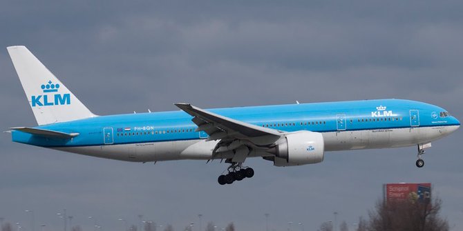 Potongan sayap jet KLM lepas saat mengudara dan timpa 