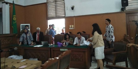 KPK bawa 16 kardus bukti di sidang praperadilan Setya Novanto