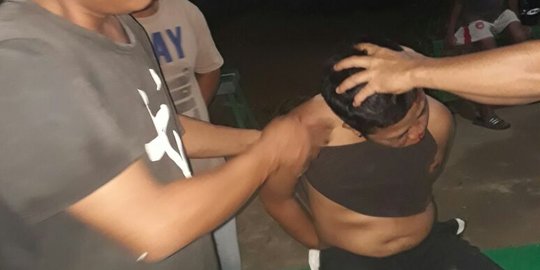 Ancam tamu kafe pakai badik, Rudi ngacir saat dibawakan balok