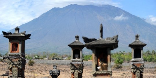 Status 'awas' Gunung Agung tak berdampak ke objek wisata di Bali