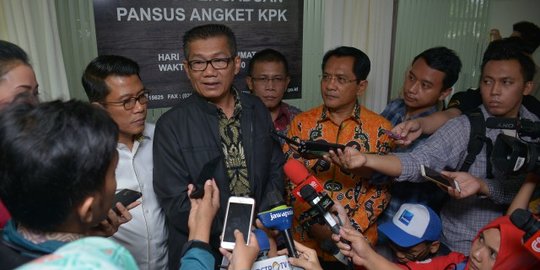 Bacakan laporan, Ketua Pansus Angket sebut KPK lakukan 