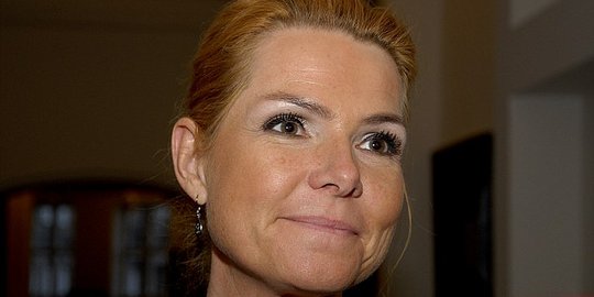 Menteri Denmark pajang gambar kartun nabi sedang bawa bom di Facebook