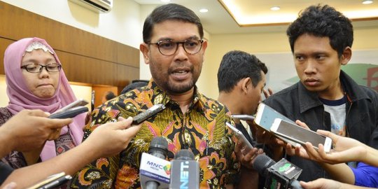 PKS mengaku terus dukung KPK, tapi lempar sindiran di depan pimpinannya