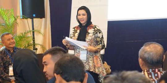 Saat Bupati Rocker Rita Widyasari jadi tersangka kasus 