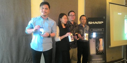 Sharp R1 resmi meluncur di Indonesia bulan depan