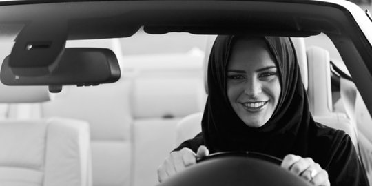 Perempuan Saudi kegirangan karena bakal dibolehkan menyetir