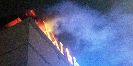 Reporter TVRI dipiting dan kamera dirampas satpam saat meliput kebakaran JCM