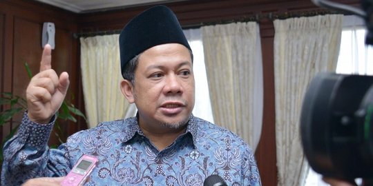 Marah disebut dalam sidang suap, Fahri Hamzah lempar bola ke Jokowi
