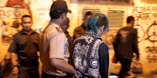 Satpol PP amankan anak Punk tukang palak di Pekanbaru