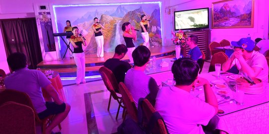 Geliat restoran Korea Utara warnai hiburan malam di Dubai