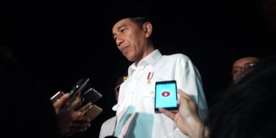 Jokowi nobar film G30S/PKI bersama ribuan warga Bogor