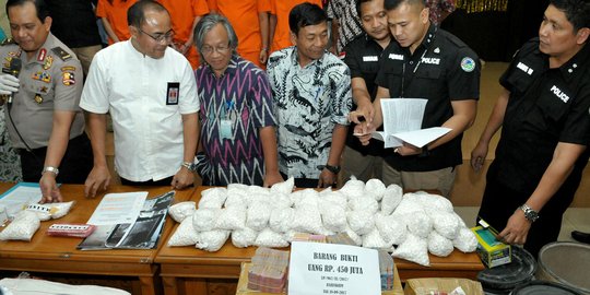 Pabrik farmasi di Tangerang produksi 3 macam obat ilegal