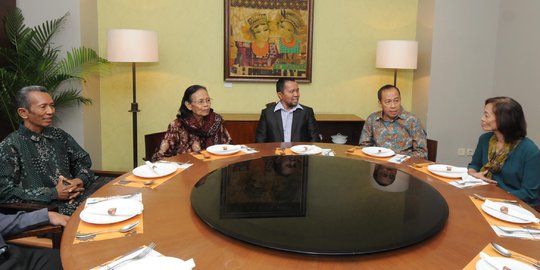 Makan malam bersama Gerwani dan anak Pahlawan Revolusi