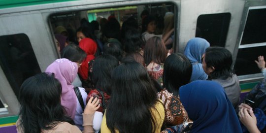 Selama Agustus 2017, 27,7 juta orang naik kereta api 