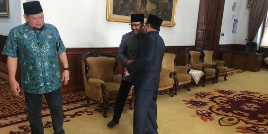 Mundur dari Demokrat, La Nyalla nyagub Jatim via Gerindra dan PAN