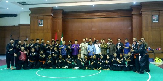 Tinjau pelatnas pencak silat, JK harap para atlet berjuang buat Asian Games