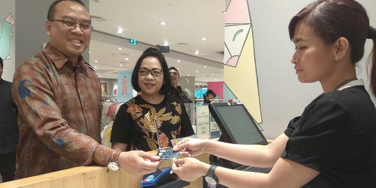 Jurus Central Departement Store hadapi persaingan transaksi online