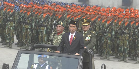 Jokowi tegaskan sebagai panglima tertinggi, Moeldoko nilai agar tak gaduh