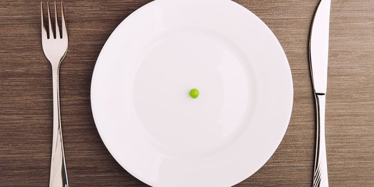 3 Kesalahan saat diet yang malah bikin otot tubuhmu menyusut