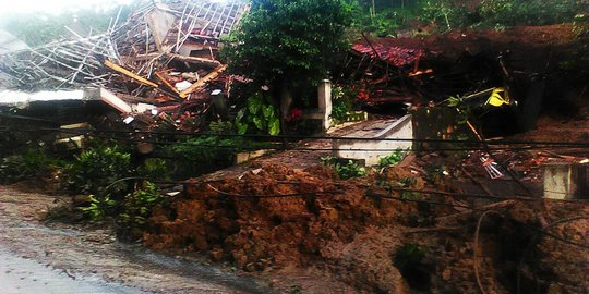 Tanah bergerak ancam pemukiman warga Banjarnegara