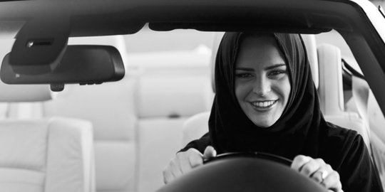 Wanita Saudi tewas karena kecelakaan ketika belajar menyetir