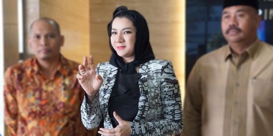 Jalani pemeriksaan perdana, Bupati Kukar ditahan di Rutan KPK