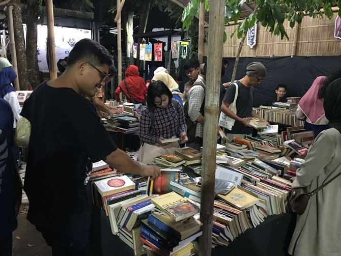bazar buku lawasan di kampung buku